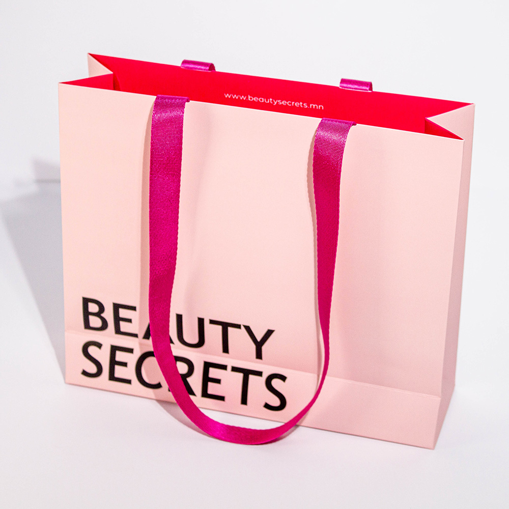 Custom-Pink-Gift-Paper-Bag4.jpg