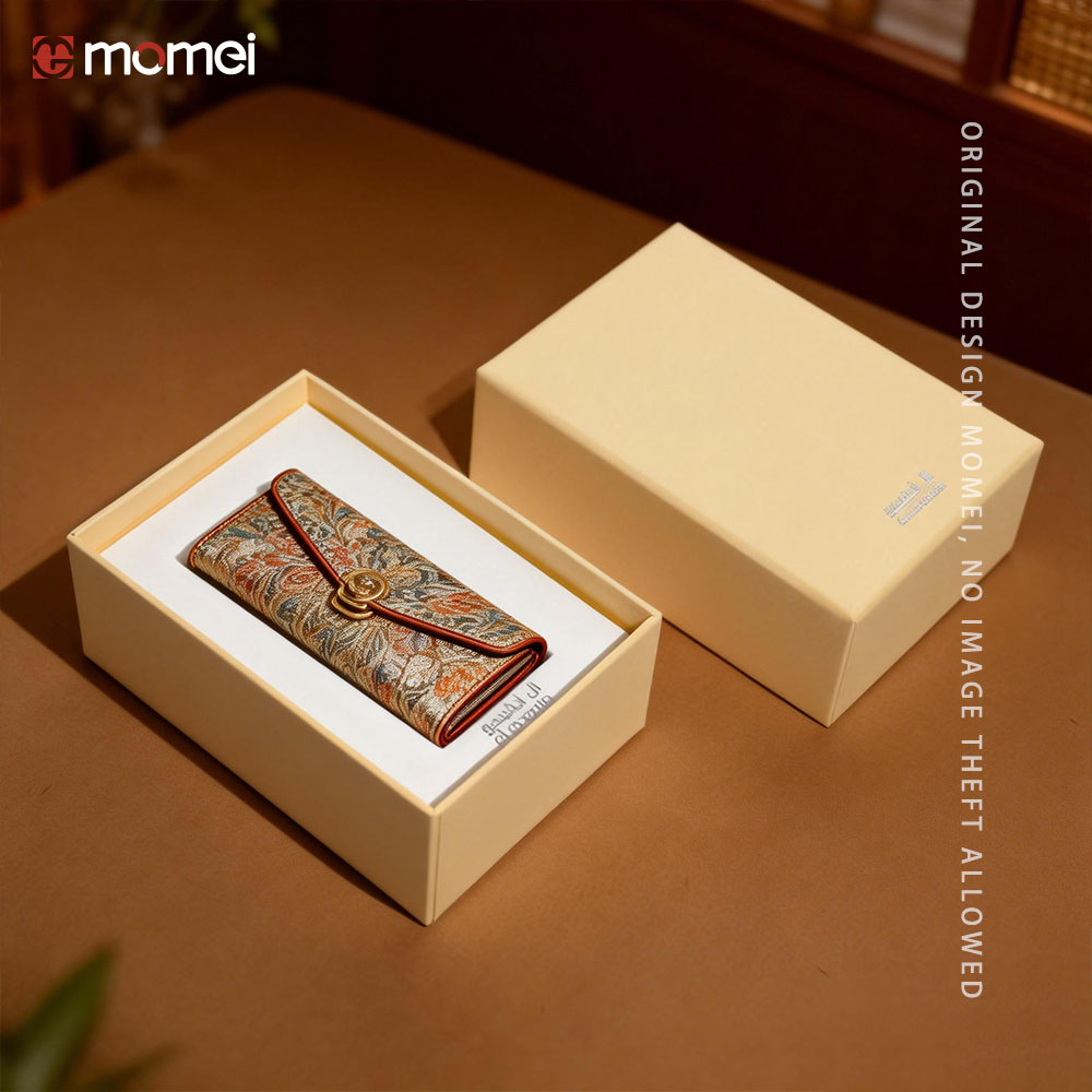 Custom Hot Stamping Silver Process Cardstock Inner Tray Lipstick Container Boxes Packaging With Logo