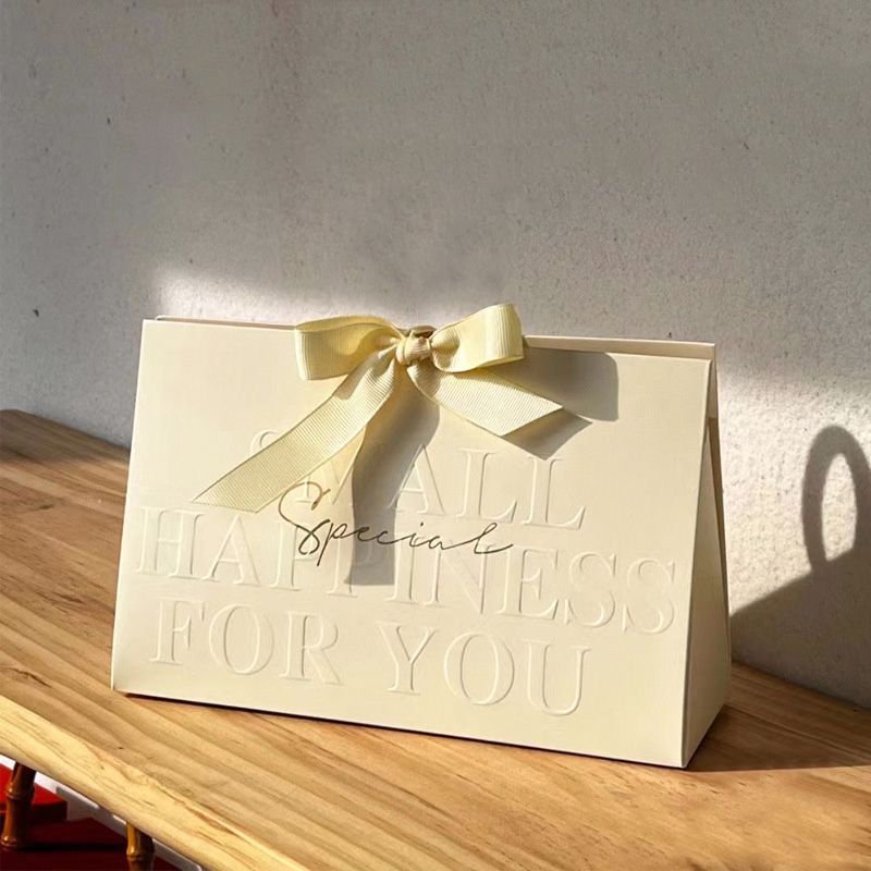 Printed Small Paper Square Gift Bags Packaging With Handles (3).jpg