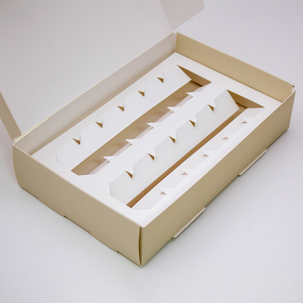 White-Card-Foldable-Customized-Packaging-Box3.jpg