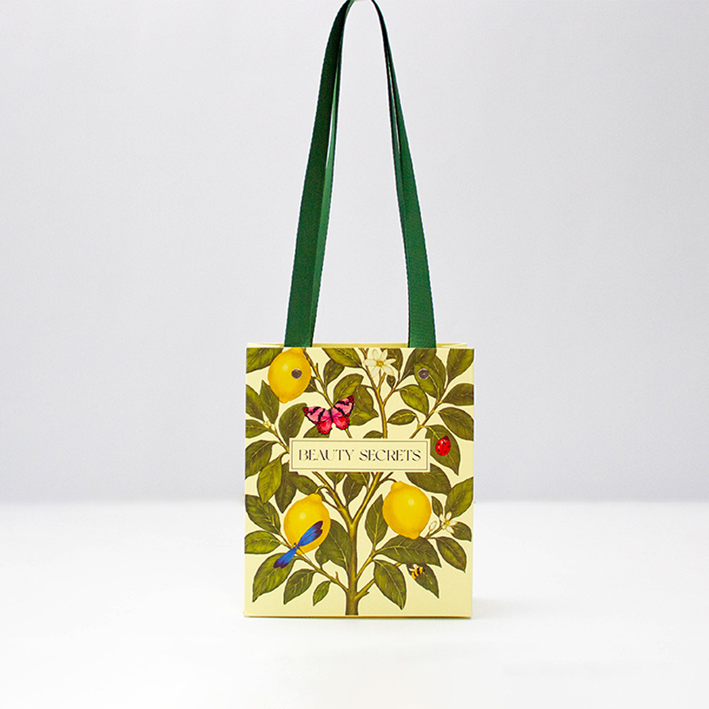 Custom Laminated Rivets Weaving Tote Paper Gift Bags With Logo Printed 2.jpg